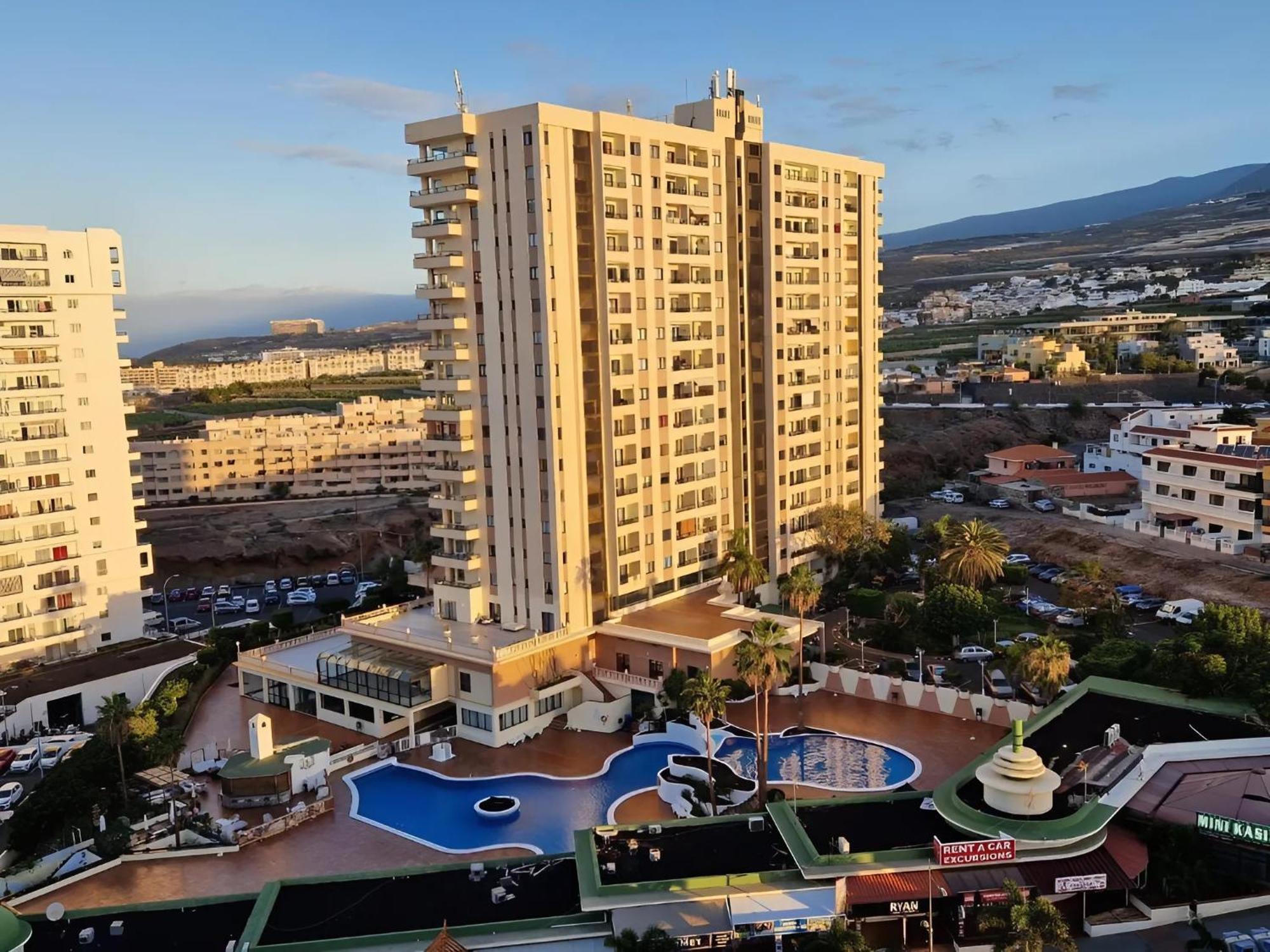 Skyline View Apartment - Free Private Parking Including & Guest Bonus Costa Adeje  Exterior photo