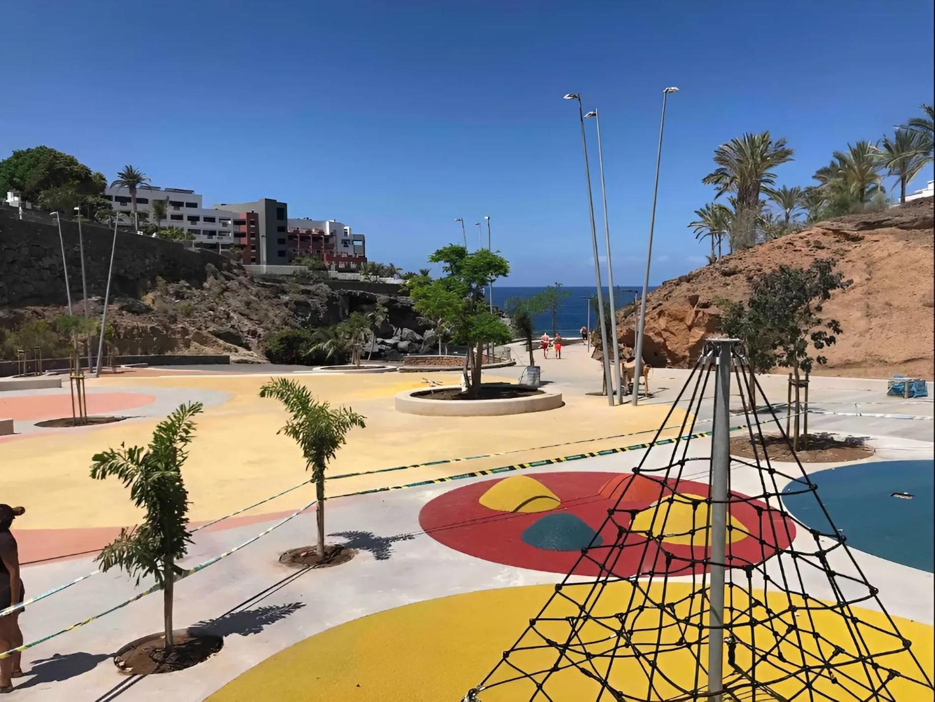 Skyline View Apartment - Free Private Parking Including & Guest Bonus Costa Adeje  Exterior photo